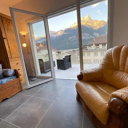 Au Pied Du Mont-blanc 2! Apartment